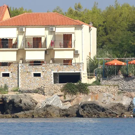 Alkyoni Lejlighed Agios Nikolaos (Mani)