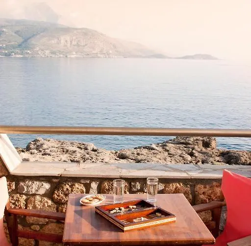 Alkyoni Agios Nikolaos (Mani)